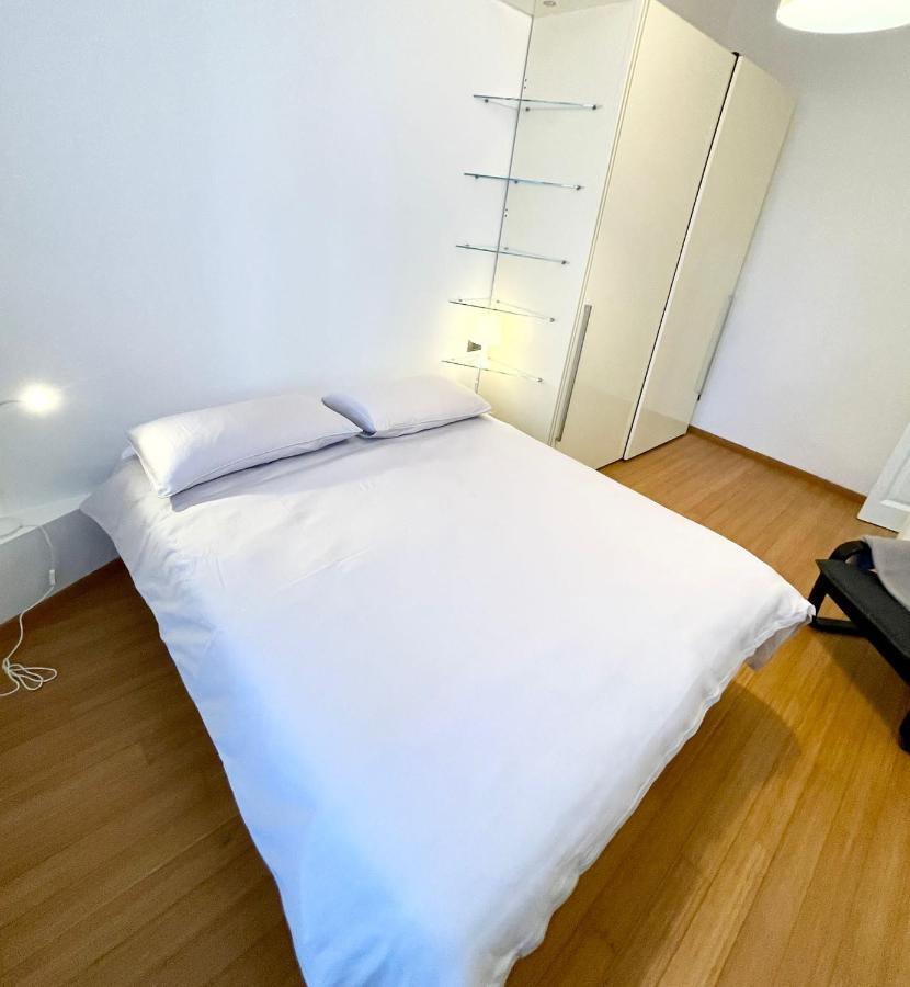 Rembrandt44 Apartment มิลาน ภายนอก รูปภาพ